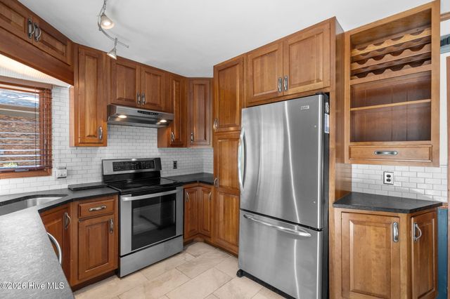 103 Edgewater Drive, West End, NC 27376