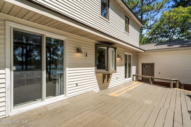 103 Edgewater Drive, West End, NC 27376