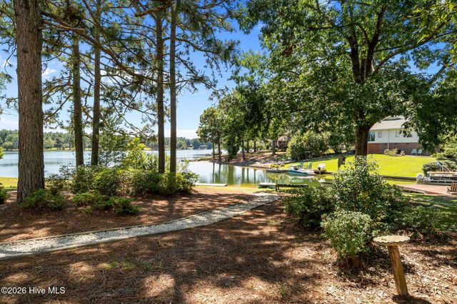 103 Edgewater Drive, West End, NC 27376