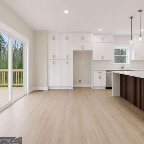 320 Hunnicutt Road SE, Mableton, GA 30126
