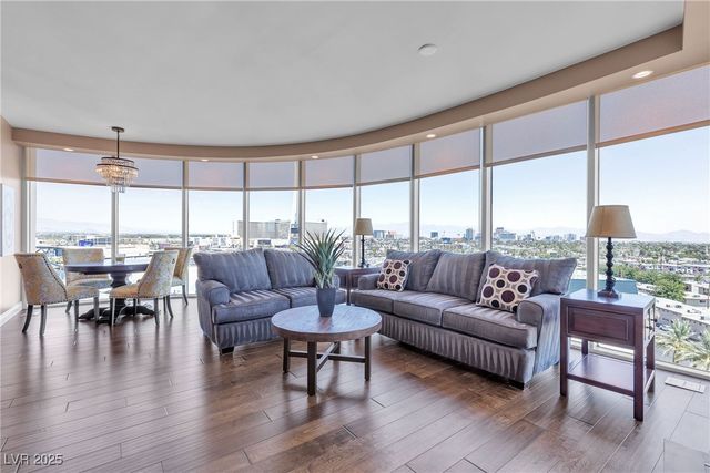 322 Karen Avenue 807, Las Vegas, NV 89109