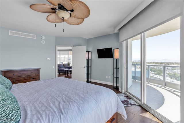 322 Karen Avenue 807, Las Vegas, NV 89109