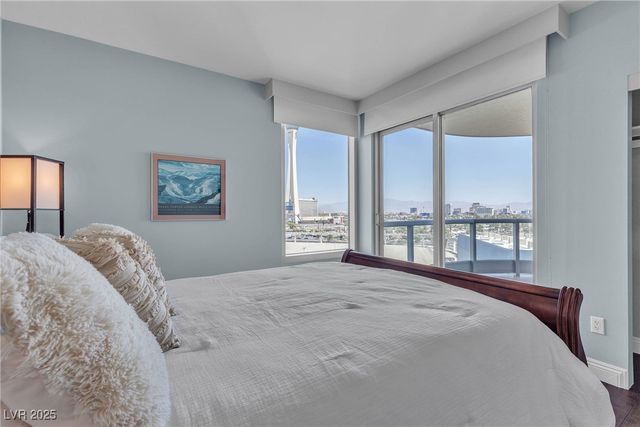 322 Karen Avenue 807, Las Vegas, NV 89109