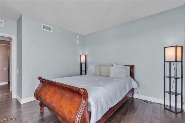 322 Karen Avenue 807, Las Vegas, NV 89109