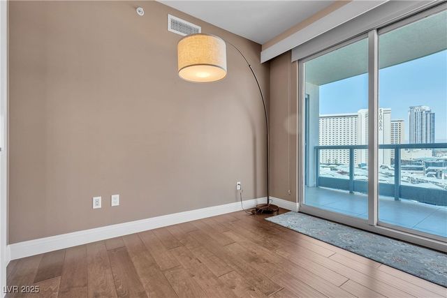 322 Karen Avenue 807, Las Vegas, NV 89109