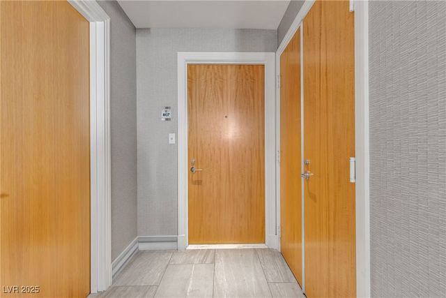 322 Karen Avenue 807, Las Vegas, NV 89109