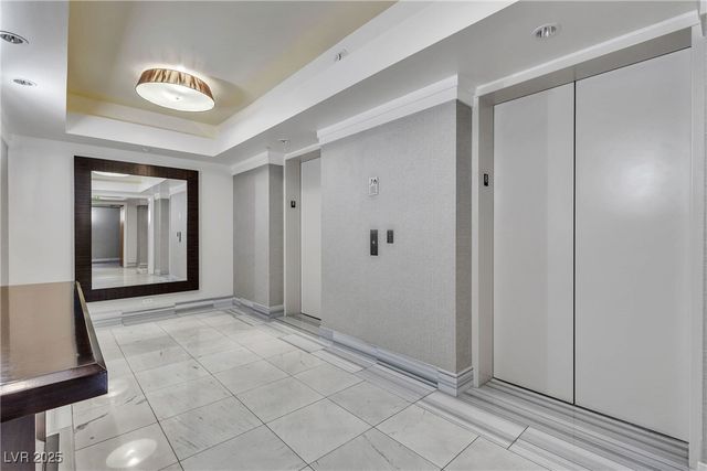 322 Karen Avenue 807, Las Vegas, NV 89109