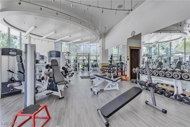 322 Karen Avenue 807, Las Vegas, NV 89109