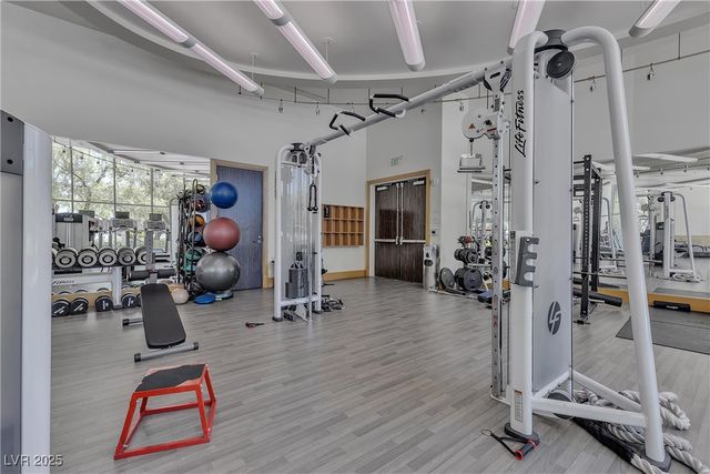 322 Karen Avenue 807, Las Vegas, NV 89109