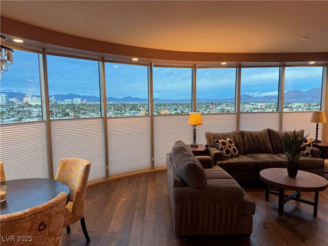 322 Karen Avenue 807, Las Vegas, NV 89109