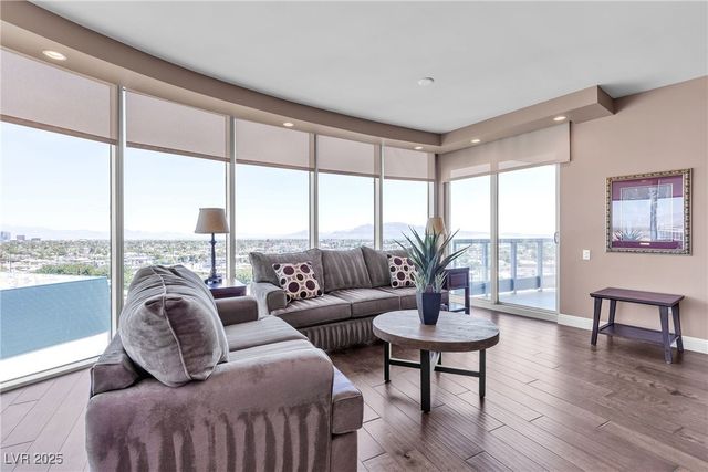 322 Karen Avenue 807, Las Vegas, NV 89109