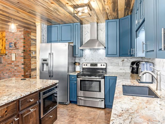 1817 Ranch Cir, Estes Park, CO 80517
