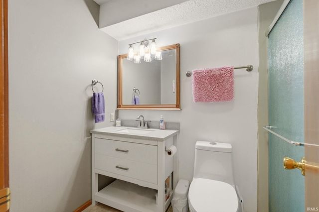 1010 Autumn Ridge Lane, Fort Wayne, IN 46804