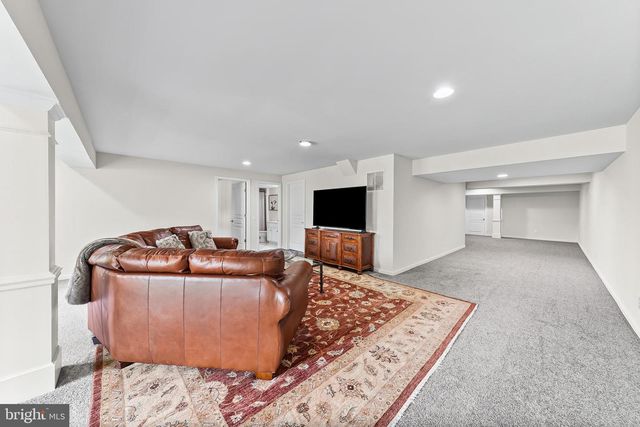 432 LILAC DR, Kennett Square, PA 19348