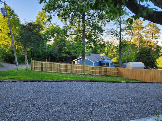 317 Signal Drive, Rossville, GA 30741