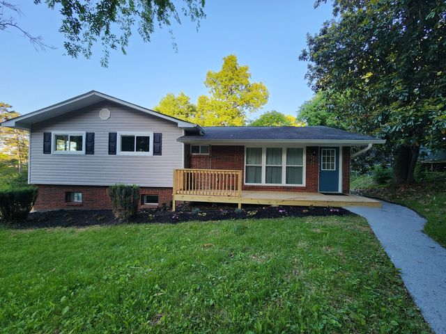 317 Signal Drive, Rossville, GA 30741