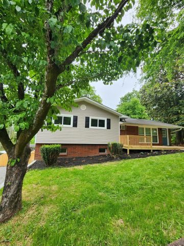 317 Signal Drive, Rossville, GA 30741