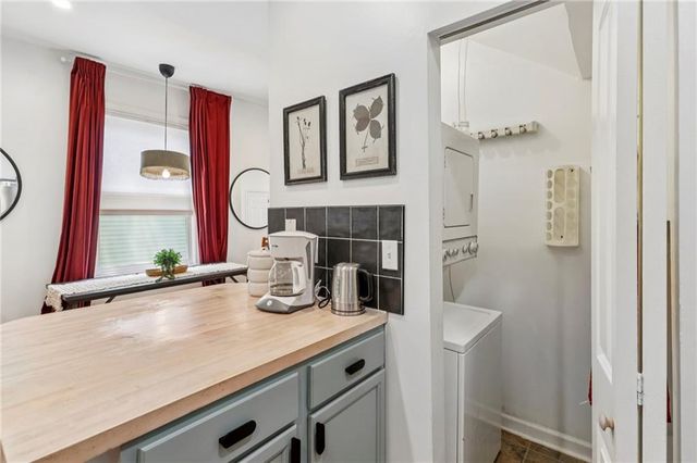 208 Reinhardt Street, Atlanta, GA 30312