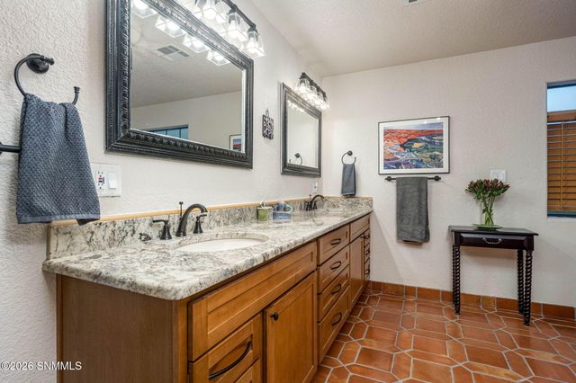 2990 Wildwind Road, Las Cruces, NM 88007