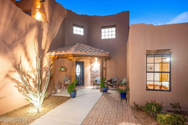 2990 Wildwind Road, Las Cruces, NM 88007