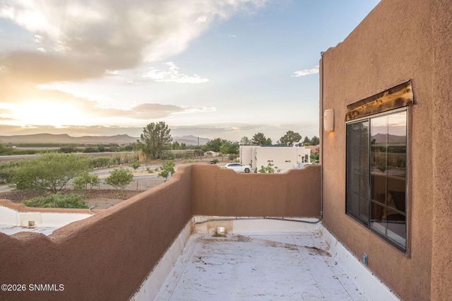 2990 Wildwind Road, Las Cruces, NM 88007