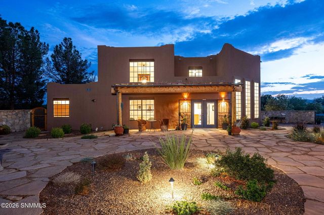 2990 Wildwind Road, Las Cruces, NM 88007