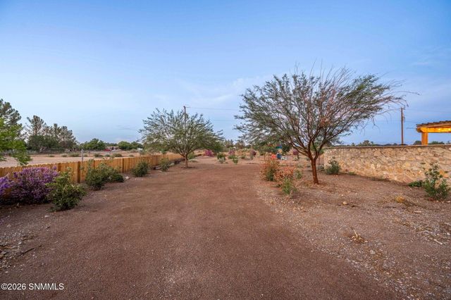 2990 Wildwind Road, Las Cruces, NM 88007