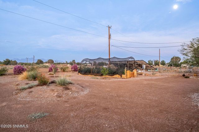2990 Wildwind Road, Las Cruces, NM 88007