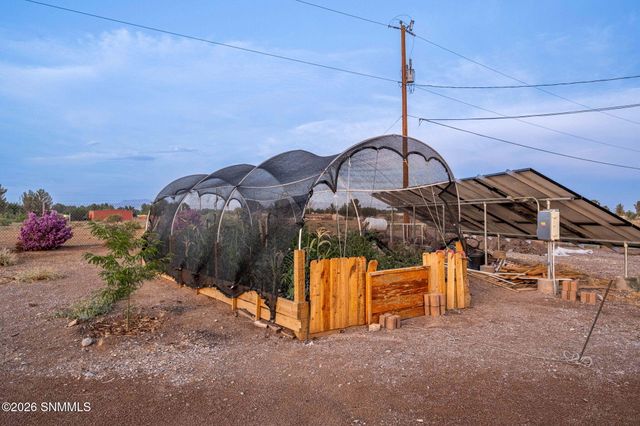 2990 Wildwind Road, Las Cruces, NM 88007
