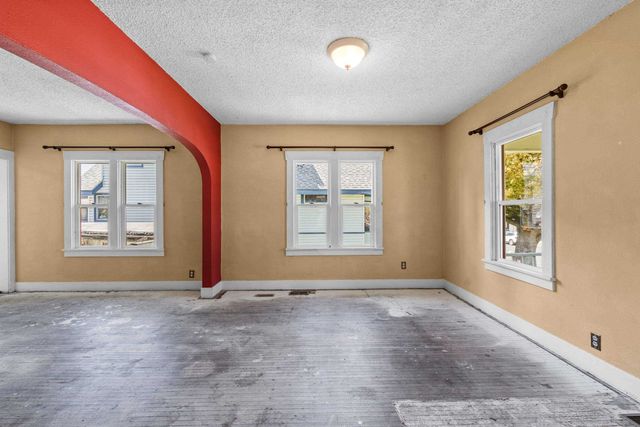 1818 E 11th Ave, Spokane, WA 99202