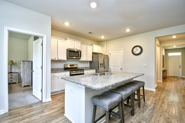 2315 Blackthorn Dr., Conway, SC 29526