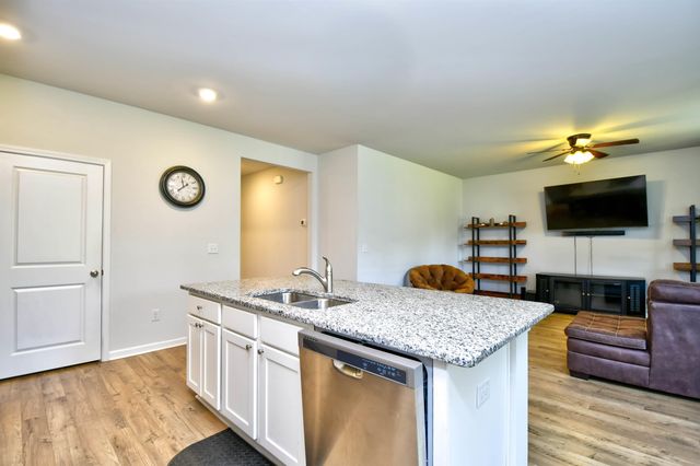 2315 Blackthorn Dr., Conway, SC 29526