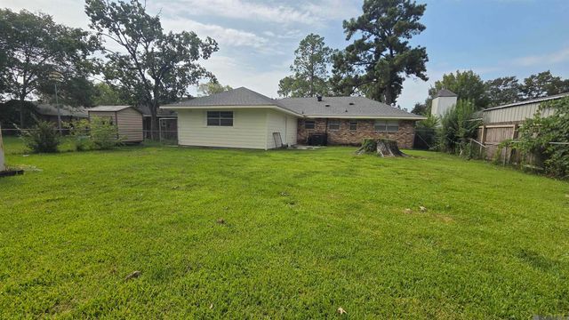 11555 E Black Oak Dr, Baton Rouge, LA 70815