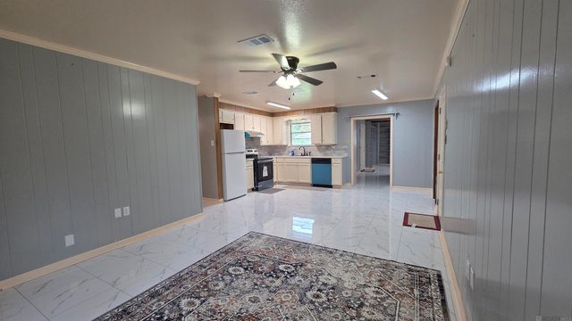 11555 E Black Oak Dr, Baton Rouge, LA 70815