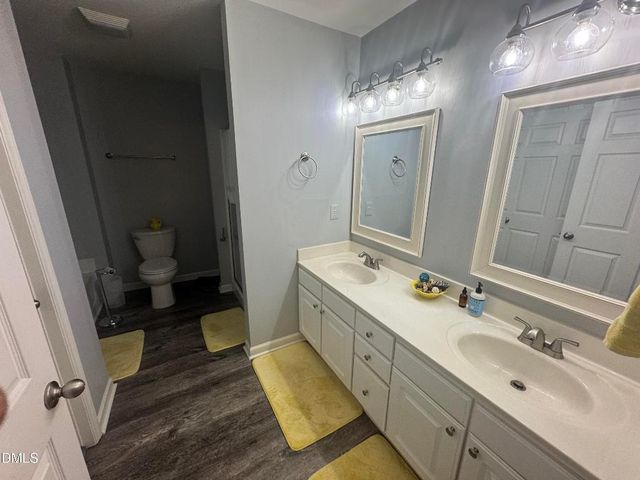 11351 Clubhaven Place 100, Raleigh, NC 27617