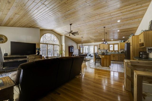 12375 Kenter Lane NE, Bemidji, MN 56601
