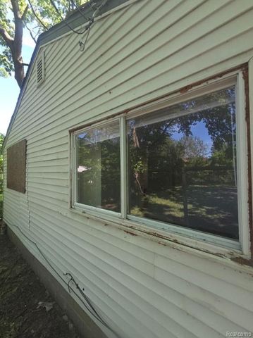 9979 Montrose Street, Detroit, MI 48227