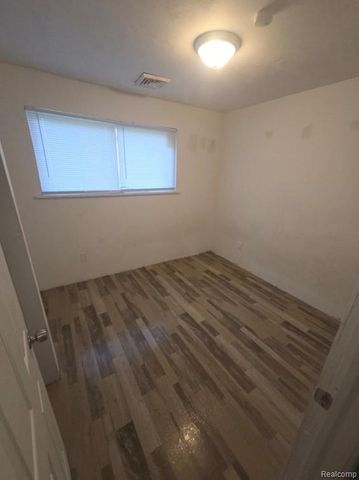 9979 Montrose Street, Detroit, MI 48227