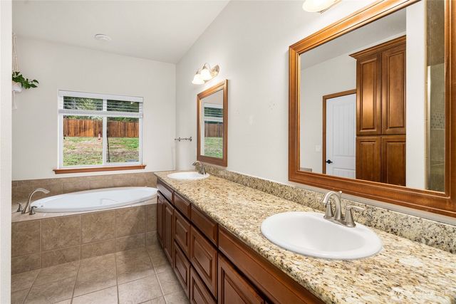 9127 Fox Ridge Lane SE, Olympia, WA 98513