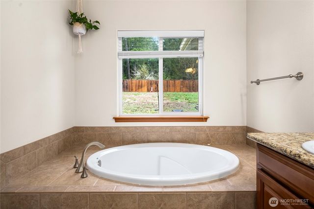 9127 Fox Ridge Lane SE, Olympia, WA 98513