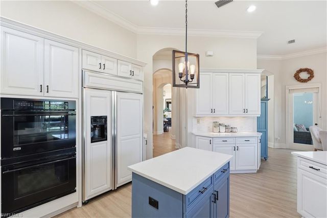 28646 Via D Arezzo DR, Bonita Springs, FL 34135