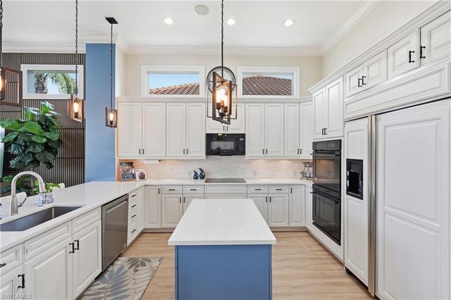28646 Via D Arezzo DR, Bonita Springs, FL 34135