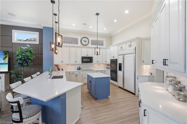 28646 Via D Arezzo DR, Bonita Springs, FL 34135