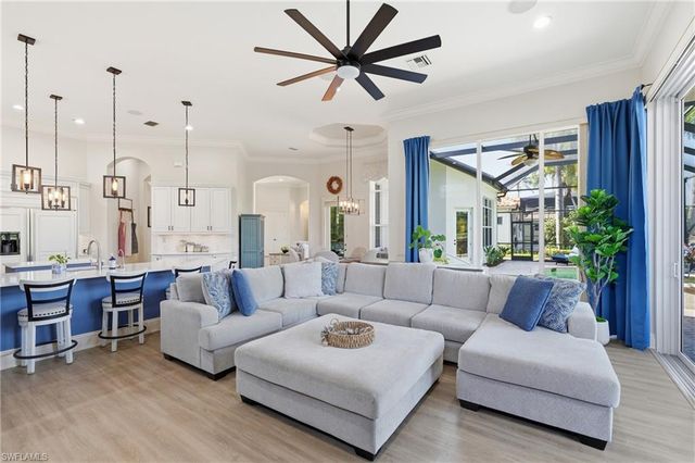 28646 Via D Arezzo DR, Bonita Springs, FL 34135