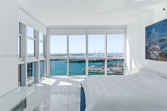 400 Alton Rd 3403, Miami Beach, FL 33139