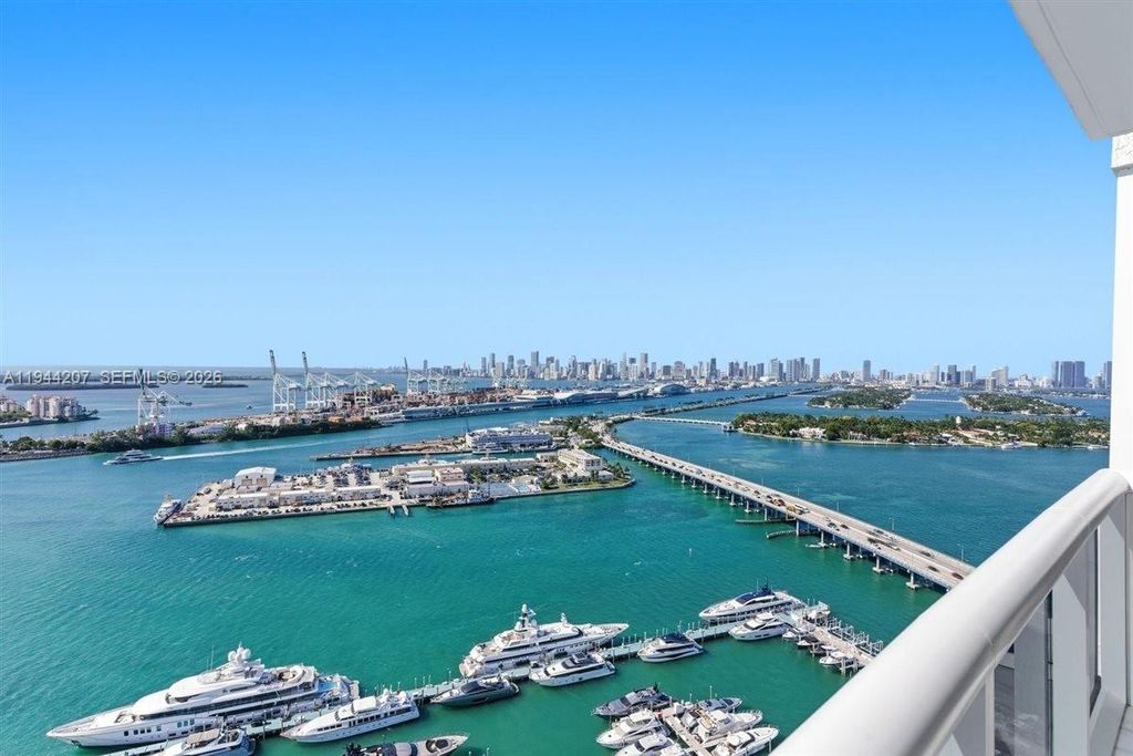 400 Alton Rd 3403, Miami Beach, FL 33139