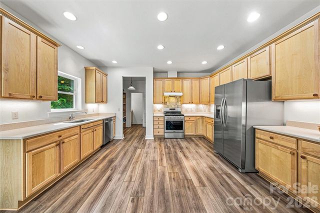 820 Merrills Cove Road, Asheville, NC 28803