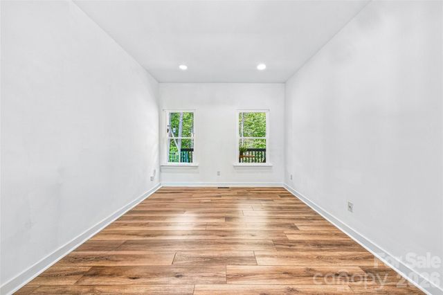 820 Merrills Cove Road, Asheville, NC 28803