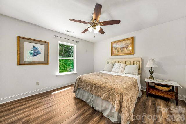 820 Merrills Cove Road, Asheville, NC 28803