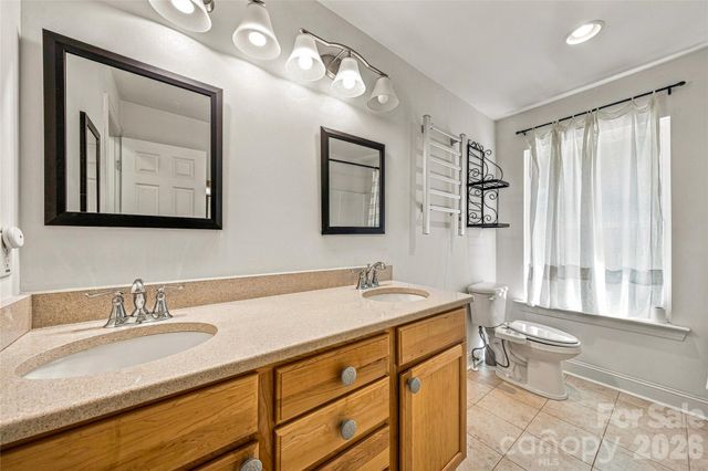 820 Merrills Cove Road, Asheville, NC 28803